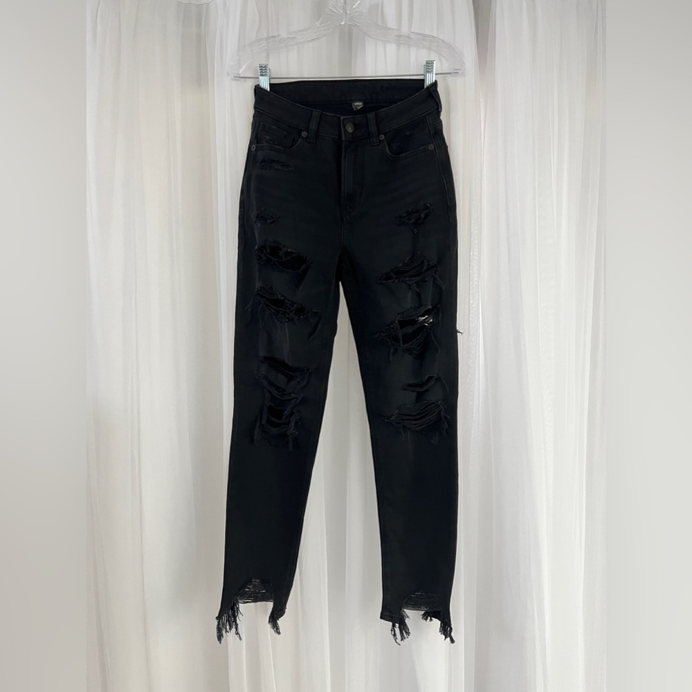 Size 0, Gently Used, American Eagle Mom Jeans